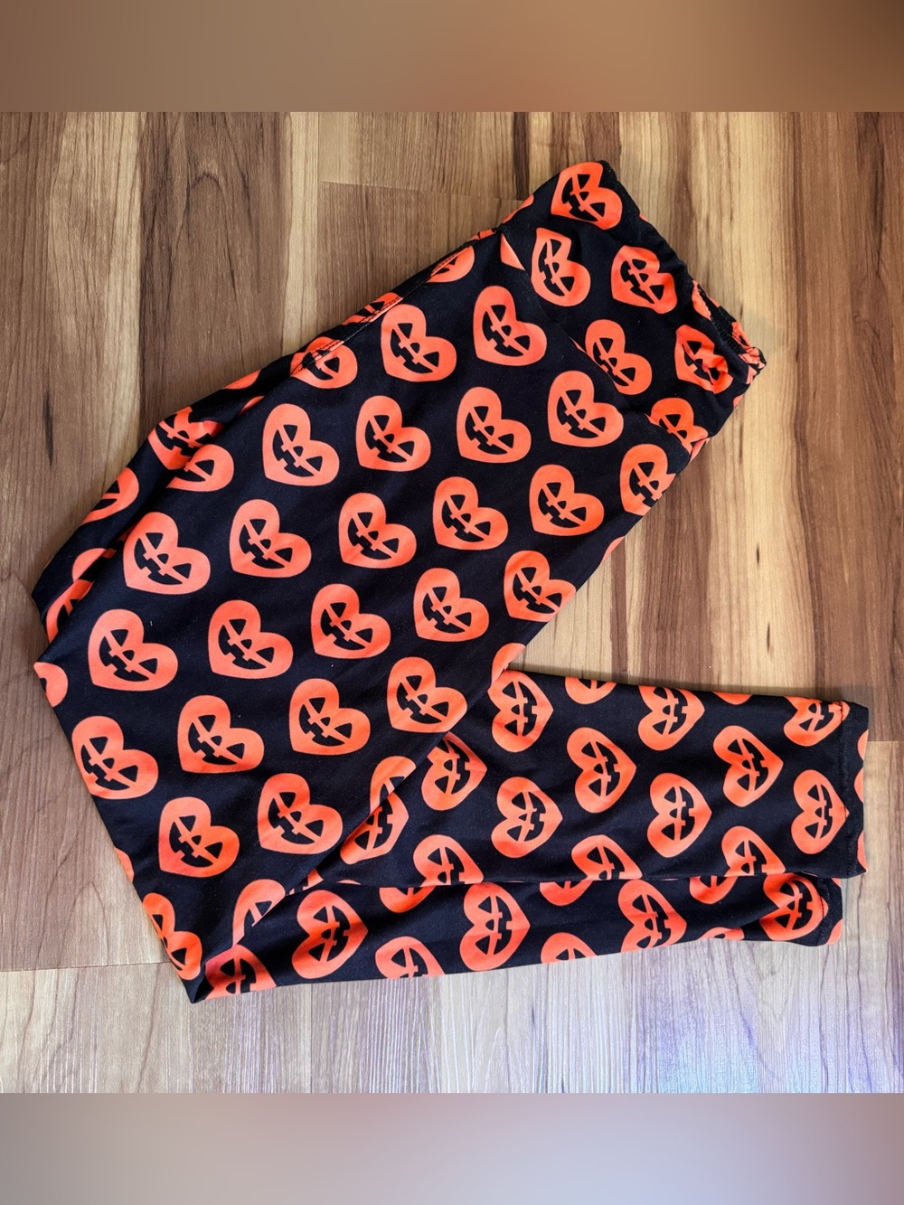 Halloween Pumpkin Heart Leggings - Black and Orange